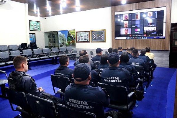 Guardas Civis Municipais participaram de Aula Inaugural do curso de qualificação e aprimoramento de suas práticas